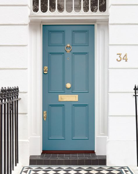 Colour Front Door Entrance, Unique Door Colors, Georgian Exterior Paint Colours, Cornflower Blue Door, Cornflower Blue Front Door, Coloured Front Doors, Room Door Colour, Elegant Front Doors, London Front Door