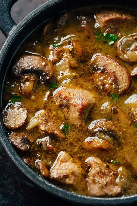 Steak and Ale Soup with Mushrooms | thecozyapron.com Steak And Ale Soup, Soup With Mushrooms, Steak And Ale, Savory Soups, Soup And Stew, Think Food, Soup And Sandwich, Easy Soups, Easy Soup Recipes