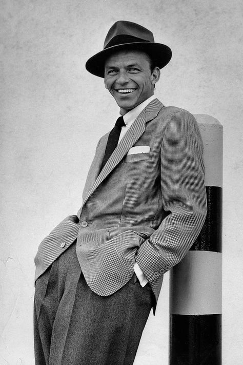 Frank Sinatra Style, Frank Sinatra Fashion, Old Hollywood Man, Frank Sinatra Outfits, Old Hollywood Actors Men, Old Hollywood Outfits Men, Old Hollywood Men Fashion, Frank Sinatra Wallpaper, Old Hollywood Men