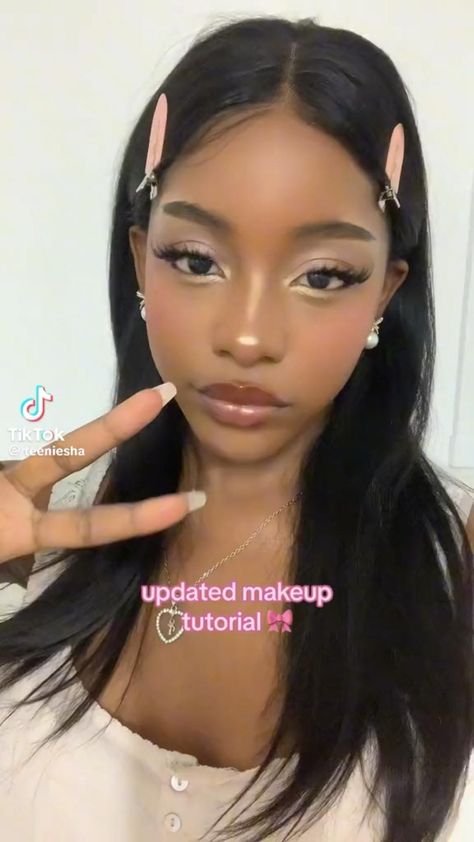 Majorette Makeup Looks, Soft Gyaru Makeup Tutorial, Makeup Looks For Morena, Asian Light Makeup, Braids Makeup Look, Kawaii Makeup Black Women, Korean Makeup On Black Skin, Igari Makeup On Tan Skin, London Makeup Look