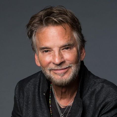 Kenny Loggins is a singer/songwriter who recorded several major hit songs during the 1970's and 1980's including soundtrack success for songs Footloose and Danger Zone. Still touring, Loggins music lives on many years later. Happy 73rd Birthday, Kenny Loggins, Danger Zone, Movie Soundtracks, A Star Is Born, Music Blog, Music Photo, Music History, Soul Music