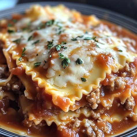 Crockpot Ravioli Lasagna Easy Crockpot Lasagna Ravioli, Slow Cooker Ravioli Lasagna Crockpot, Crockpot Cheese Ravioli Lasagna, Skillet Ravioli Lasagna, Crockpot Ravioli Lasagna With Ricotta, Rival Crockpot Recipes, Crockpot Tortellini Lasagna, Crock Pot Ravioli Casserole, Crockpot Ravioli Lasagna Crock Pot