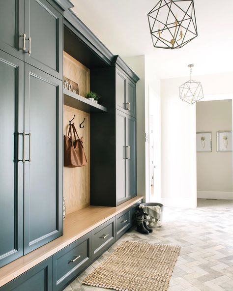 Home Decor And Interior Design on Instagram: “Herringbone brick floors and multiple awesome light fixtures! Open and enclosed storage for boots and backpacks. The perfect kind of fully…” Mudroom Inspiration, Herringbone Brick Floor, Herringbone Brick, Brick Floors, Functional Mudroom, Mudroom Flooring, Mudroom Lockers, Mudroom Decor, Mudroom Laundry Room