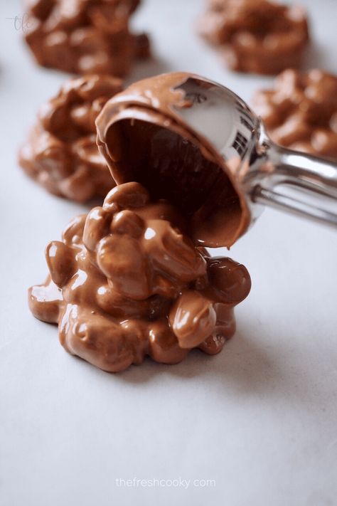 Crockpot Peanut Clusters Crock Pot Candy, Crock Pot Peanut Clusters Recipe, Crockpot Peanut Clusters, Peanut Clusters Recipe, Dump And Go Crockpot, Peanut Clusters In Crockpot, Crockpot Candy Recipes, Slow Cooker Candy, Chocolate Nuts Clusters