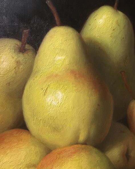 Grand Central Atelier on Instagram: “Detail of a pear painting by Instructor Justin Wood. Justin teaches in both our core and part-time programs. A spot has just opened up in…” Pear Painting, Fox Squirrel, Instagram Hashtag, Still Life Oil Painting, Grand Central, Painting Workshop, Still Life Art, Art Appreciation, Instagram Search