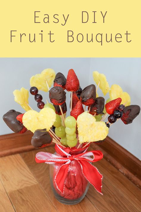 Dried Fruit Bouquet, Edible Bouquets Fruit, Simple Fruit Bouquet, Diy Fruit Arrangement, Easy Fruit Boquets, Fruit Bouquet Ideas Diy, How To Make A Fruit Bouquet Diy, Chocolate Covered Fruit Bouquet, Valentines Platter