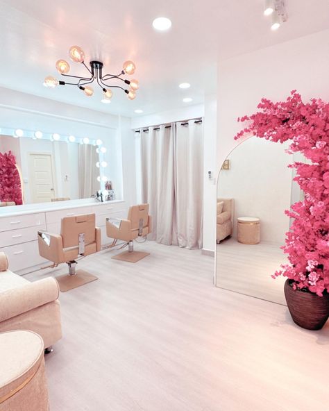 Makeup  studio Simple Makeup Studio Design, Aesthetic Makeup Studio Interior, Small Makeup Studio Interior Design, Makeup Artist Studio Design, Makeup Studio Inspiration, Makeup Room Background, Makeup Artist Salon Decor, Home Based Makeup Studio, Makeup And Office Room Ideas