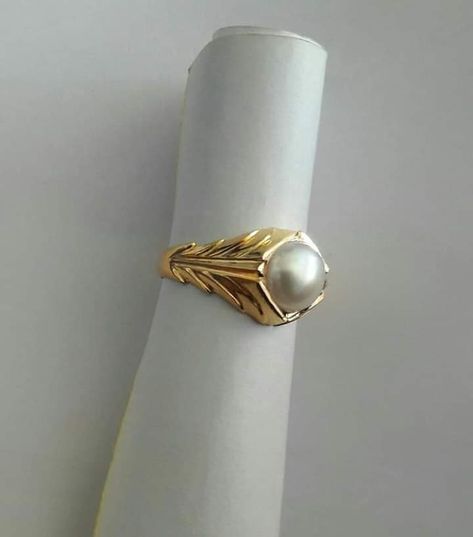 5-6 grams Muthyam Rings Gold, Rings Gold For Women, Ring Design For Men, Pearl Ring Design, Stone Ring Design, Mens Ring Designs, Rings In Gold, Ladies Rings, Antique Diamond Engagement Rings