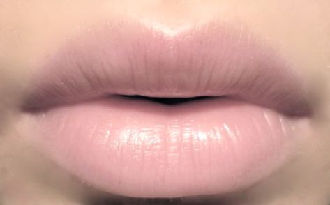 nude Fuller Lips Tutorial, Pale Pink Lipstick, Pale Pink Lips, Lip Tutorial, Nude Lips, Lip Gloss Tubes, Perfect Lips, Pink Lipstick, Nude Lip