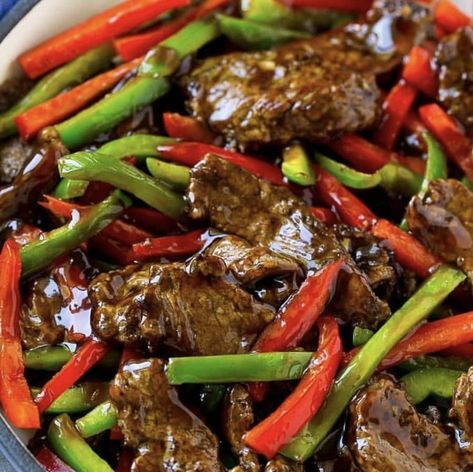 Jamaican pepper steak recipe | Jamaican Foods and Recipes Jamaican Pepper Steak Recipe, Peper Steak, Pepper Sauce For Steak, Beef And Peppers, Sauce For Steak, Pepper Steak Stir Fry, Steak Stirfry Recipes, Chinese Pepper Steak, Steak Stir Fry