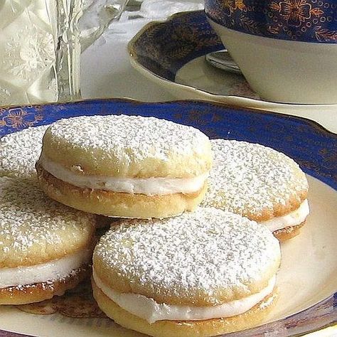 Lemon Sandwich, Tea Cookies Recipe, Polish Cookies, Cookie Sandwich Recipes, Polish Desserts, Cream Cheese Cookies, Tea Cookies, Fancy Cookies, Lemon Cookies