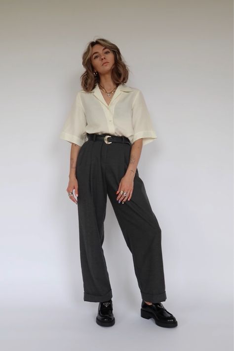 Architect Work Outfit, 80s Business Woman Aesthetic, Masculine Women Business Casual, Business Casual With Doc Martens, Alt Business Casual Outfits, Science Museum Outfit, First Job Outfits, Cool Business Casual Outfits, Officecore Fashion