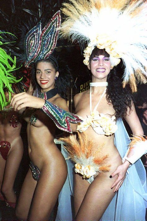 47 spectacular photographs of Rio Carnival over the years | London Evening Standard | Evening Standard Carnaval Notting Hill, Colour Energy, Carnival Brazil, Miami Carnival, Carnival Dancers, Brazilian Samba, Carnival Girl, Notting Hill Carnival, Trinidad Carnival