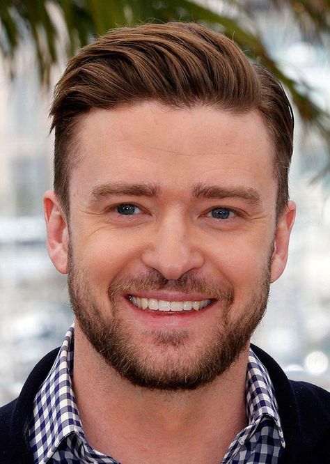 Have a square shaped face but don't know what cut to get? Here are our Top selection of haircuts for guys with square faces. [Square Face Hairstyle Insider] #faceshapehair Justin Timberlake Hairstyle, Haircuts For Round Face Shape, Matrix Hairstyle, Braid Hairstyle Ideas, Facial Shapes, Male Haircuts, Haircut For Square Face, Square Face Hairstyles, Old Hairstyles