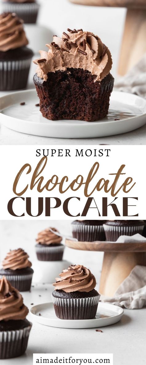 Chocolate Cupcakes Sour Cream, Best Moist Chocolate Cupcakes, The Best Chocolate Cupcakes, Triple Chocolate Cupcakes, Fancy Chocolate Cupcakes, Gormet Cupcakes, Chocolate Cupcake Ideas, Chocolate Cupcakes Recipes, Cupcake Flavor Ideas