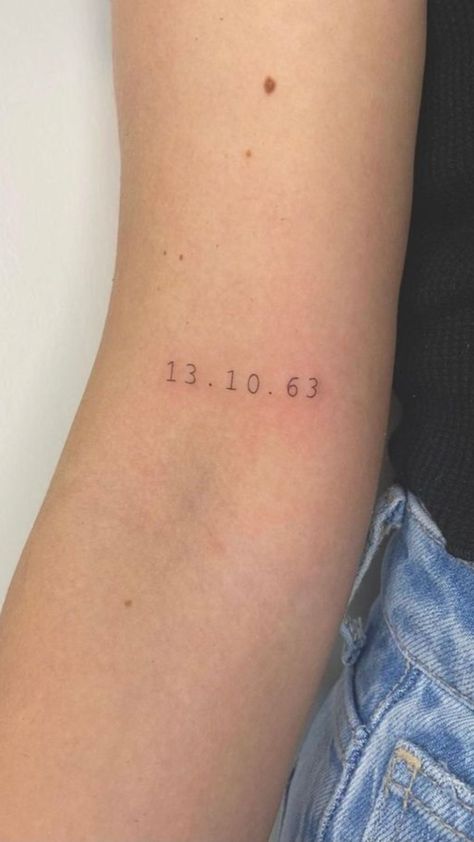 Tattoos Of Dates, Etched Tattoo, Tattoos For Your Child, Word Tattoo Ideas, Small Arrow Tattoos, Creative Tattoo Ideas, 16 Tattoo, The Best Tattoos, Date Tattoos