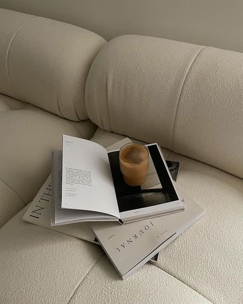 Parisian Style Interior, Cream Aesthetic, Classy Aesthetic, Aesthetic Coffee, Template Instagram, Beige Aesthetic, Brown Aesthetic, White Aesthetic, Aesthetic Photo