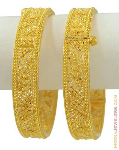 Bangles Chur Designs Gold, Gold Chur Design, Gold Churi Design, Gold Kangan Design Latest, Gold Bangles Design Latest Indian, Latest Gold Necklace Set, Necklace Designs Gold, Latest Gold Necklace, Jewllery Ideas