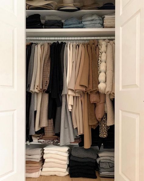 Cleaning Room, Closet Cleanout, Cleaning Out Closet, Wardrobe Organisation, Clothes Closet Organization, Organization Closet, The Home Edit, Coat Closet, Fashion Jackson