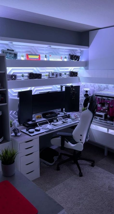 Set Up Gamer Minimalista, Gamer Setup Ideas, Gaming Desk Designs, Bedroom Gaming Setup, Gaming Setup Bedroom, Men Room, Set Up Gamer, Games Room Inspiration, Gamer Setup