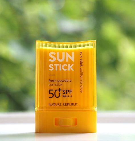 A high protection SPF stick perfect for under the makeup and topping up throughout the day- The texture is lovely – it’s not shiny or oily so won’t add to any natural shininess and in fact will knock it down which would make it useful as a primer if you want to put any base on top of it. Nature Republic Sun Stick, Nature Republic Products, Stick Packaging, Best Spf, Tanning Sunscreen, Sunscreen Stick, Korean Brand, Nature Republic, Leicester Square