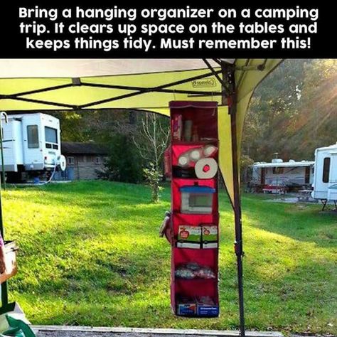 Camp Yard Ideas, Clever Camping Hacks, Camping Food Hacks Tips And Tricks, Camping Hacks For Women, Tent Set Up Ideas Inside Camping, Cheap Camping Hacks, Camping Essentials For Camper, Diy Camping Bed, Camping With Kids Hacks