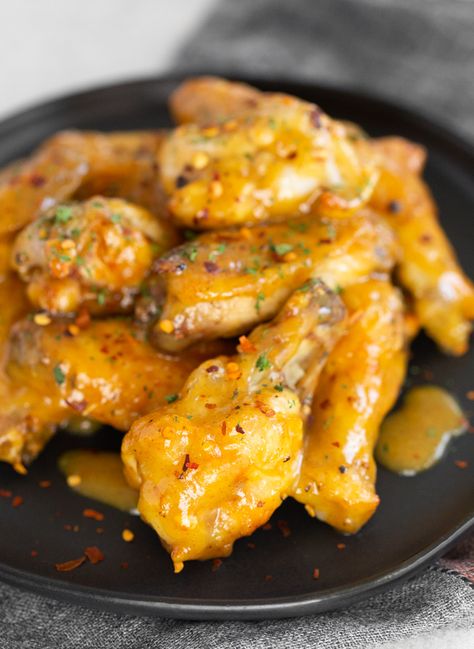 These air fryer honey mustard chicken wings turn out perfect every single time! Super crunchy and tossed in a homemade slightly spicy honey mustard sauce. You'll love these flavorful chicken wings! Air Fryer Honey Mustard Chicken, Hawaiian Pasta, Honey Mustard Wings, Boneless Wing Recipes, Spicy Honey Mustard, Honey Mustard Chicken Wings, Tailgate Party Food, Homemade Honey Mustard, Fancy Dinner Recipes