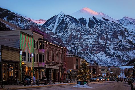 Colorado Aesthetic, Colorado Towns, Road Trip To Colorado, Vis Dev, Road Trip Places, Small Town America, Small Town Life, Ski Town, Steamboat Springs