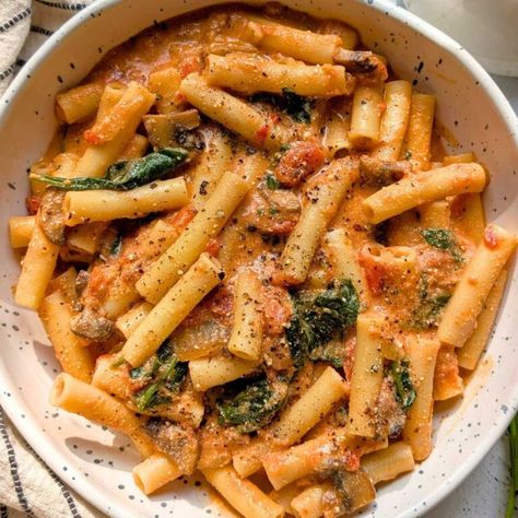 Low Sodium Baked Ziti Pasta - Low So Recipes Low Sodium Pasta Recipes, Low Sodium Chicken Breast Recipes, Low Sodium Chili Recipe, Low Salt Dinners, Low Sodium Chili, Low Sodium Cheese, Sodium Foods, Heart Healthy Recipes Low Sodium, Low Salt Recipes