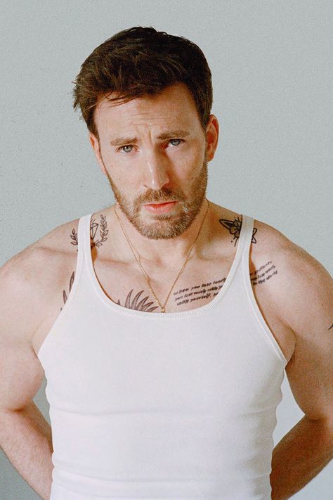 Platonic Romance, Chris Evans Tattoos, Chris Evans Shirtless, Steven Rogers, Christopher Robert Evans, Fresh Movie, Christopher Evans, Captain America Winter Soldier, Steve Rogers Captain America