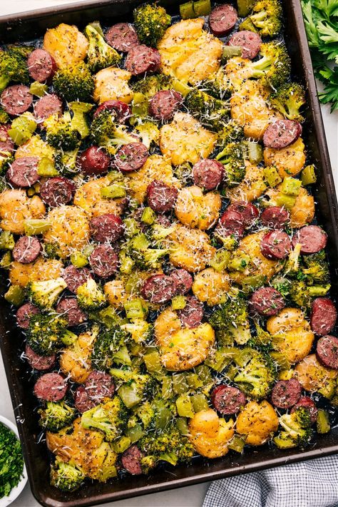 Sausage Potato Broccoli Sheet Pan Recipe Sausage Potato Broccoli, Sausage Dinners, Broccoli Sausage, Potato Broccoli, Sausage Potato, Food Dinners, Lean Protein Meals, Broccoli And Potatoes, Smoked Sausage Recipes