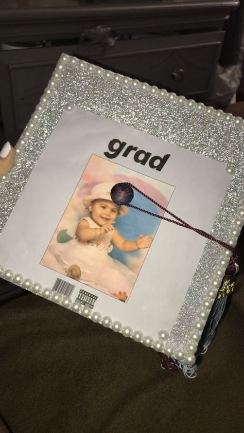 Frank Ocean Grad Cap Ideas, Grad Cap Ideas Album Covers, Grad Cap Ideas Frank Ocean, Graduation Cap Album Cover, Graduation Cap Simple Design, Graduation Cap Designs Frank Ocean, Graduation Cap Designs Album Covers, Frank Ocean Cap Graduation, Highschool Grad Caps