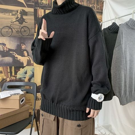 Baggy Black Sweater Outfit, Men Outfits Sweater, Old Sweater Outfits, Baggy Sweater Outfits Men, Turtlenecks Aesthetic, Turtleneck Outfit Men Aesthetic, Turtleneck Reference, Male Turtleneck Outfit, Winter Men Aesthetic