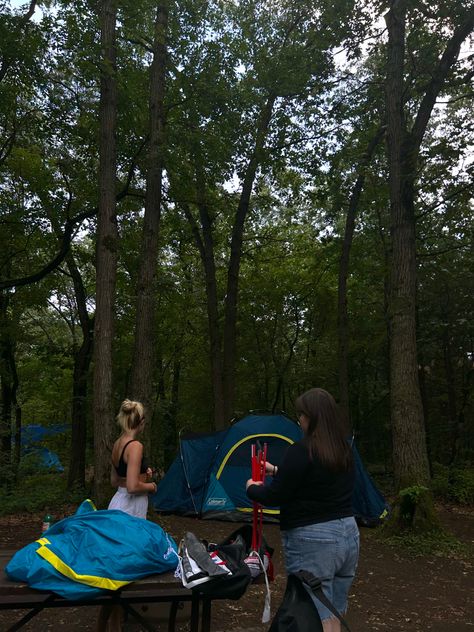 Girls trip camping Camping Girls Trip, Girls Camping Trip Aesthetic, Senior Camping, Girls Camping Trip, Vsco Posts, Girl Camping, Camping With Teens, Camping Girl, Group Camping