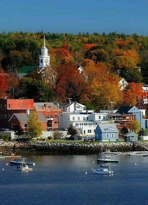 Bucksport Maine, Fall In Maine, Robert Bateman, Autumn Pictures, Autumn Photos, Studera Motivation, Classic Lifestyle, Maine New England, Scenic Places