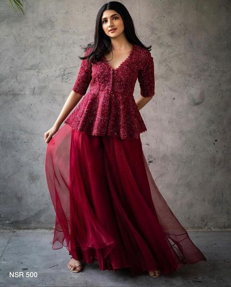 Organza Palazzo, Sharara Suit Designs, Red Sharara, Maroon Suit, Sharara Designs, Trendy Outfits Indian, Kurta Style, Palazzo Suit, Indian Dresses Traditional