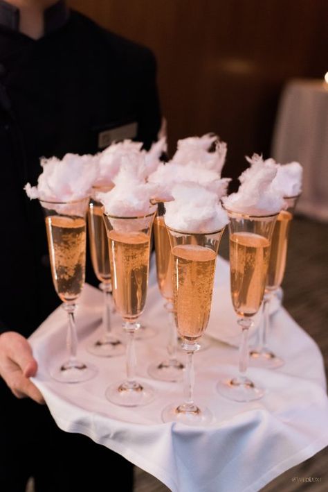 WedLuxe Media Luxe Champagne Wedding Planning Brunch Champagne Brunch Party, Champagne High Tea Party, Hen Party Brunch, Champagne Brunch Aesthetic, Champagne Brunch Birthday Ideas, Champagne Party Ideas Decorations, Champagne Aesthetic Party, Champagne Birthday Decor, Bridal Drinks