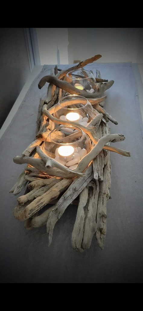 Driftwood Light Fixture Diy, Drift Wood Crafts Ideas, Diy With Driftwood, Drift Wood Crafts Diy, Drift Wood Ideas Diy Projects Decor, Drivved Ideas, Driftwood Wall Art Diy, Drift Wood Ideas Diy Projects, Driftwood Projects Unique