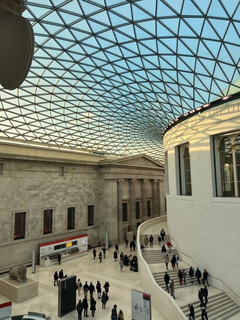 #aesthetic #britishmuseum #london British Museum London Aesthetic, The British Museum Aesthetic, Trip To London Aesthetic, London Business Aesthetic, London Museum Aesthetic, British Museum Aesthetic, London Astethic, Old Money London, London Lifestyle Aesthetic