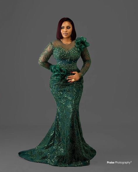 Tailor Catalogue | Designer @tashvogueglobal #tailorcataloguepage | Instagram Valvet Dress Design, Mama Lace Gown Styles, Lace Styles For Women Gown, Bridesmaid Lace Styles, Style For Bridesmaid Dress, Green Lace Dress Styles, Lace Gown Style For Women, Lace Gowns For Women, Gown For Lace