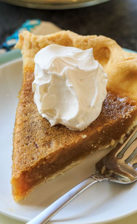 Caramel Chess Pie is a traditional,  old-fashioned chess pie with a wonderful caramel flavor. Chess Pies are one of the easiest homemade desserts to make whether you use a refrigerated pie crust or homemade. Chess Pie Recipe, Easy Homemade Desserts, Caramel Pie, Slice Of Pie, Chess Pie, Pie Tart, Coconut Macaroons, Sweet Pie, Delicious Pies