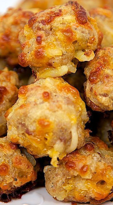 Sausage Cheese Balls, Sausage Cream Cheese, Cream Cheese Sausage Balls, Sausage Balls Recipe, Sausage Hash, Breakfast Sausage Recipes, Hashbrown Recipes, Sausage Balls, Appetizers Easy Finger Food