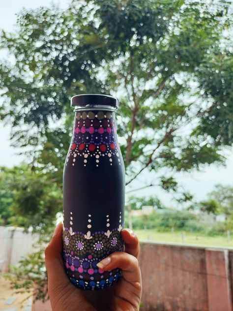 Dot mandala on bottle🌸 Dot Mandala Bottle Art, Dot Mandala On Bottle, Mandala On Bottle, Bottle Mandala Art, Mandala Bottle Painting, Mandala Art On Bottle, Mandala Bottle Art, Bottle Paint, Boho Art Painting