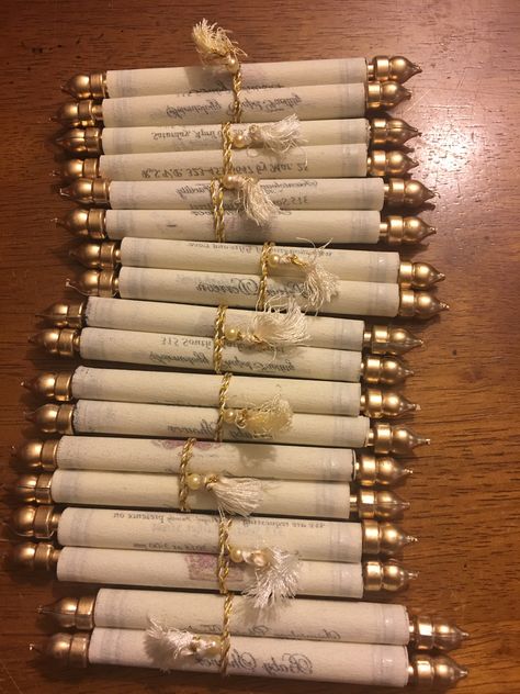 Scroll Invites Wedding, Scroll Quince Invitations, Quince Scroll Invitations, Rolled Up Quince Invitations, Scroll Birthday Invitations, Royal Ball Invitation Aesthetic, Quince Invitations Scroll, Scroll Quinceanera Invitations, Roll Up Invitations