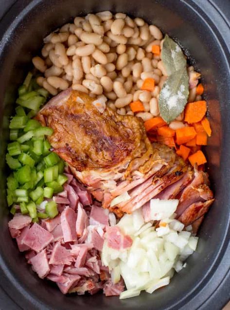 Slow Cooker Ham and Potato Soup - Dinner, then Dessert Slow Cooker Ham Soup, Ham Beans, Hearty Soup Recipes, Ham And Potato Soup, Slow Cooker Ham, Ham Soup, Ham And Beans, Ham And Bean Soup, Bean Soup Recipes