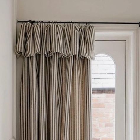 Hallway Curtain Ideas, Curtains Over Door, Back Door Curtains, Curtain Instead Of Door, Curtain Front Door, Hallway Curtains, Front Door Curtain, Tori Murphy, Different Curtain Styles