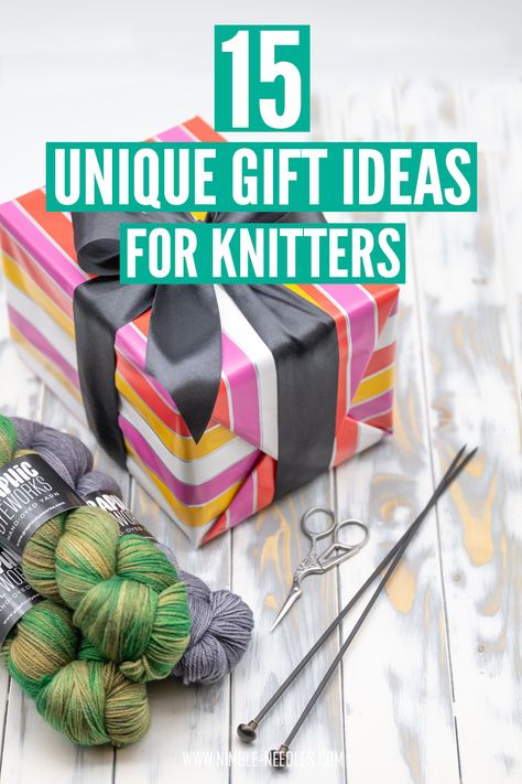 15 unique gift ideas for knitters. Find the perfect gift for knitters 2020. Which presents work and which should you rather not buy. Find out! #knitting #knit Gift For Knitter, Knitting Tools Accessories, Gifts For Young Women, Gifts For Knitters, Diy Stocking Stuffers, Inexpensive Gifts, Knitters Gifts, Yarn Gifts, Knitting Tutorials