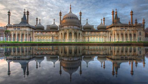 Extravagant Lifestyle, Serpentine Pavilion, King George Iv, Pavilion Plans, Glass Pavilion, Royal Pavilion, English Cottages, Landscape Architecture Drawing, Brighton England