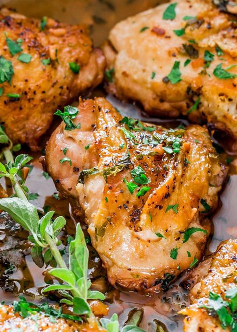 Chicken in Garlic and Herb Sauce - incredibly juicy chicken thighs in a simple and amazing garlic, herb and sherry sauce all in one pot. Chicken Recipe Oven, Garlic And Herb Sauce, Herb Chicken Recipes, Salsa Chicken Crockpot, Oven Baked Chicken Thighs, Oven Chicken Recipes, Jo Cooks, Herb Sauce, Herb Chicken