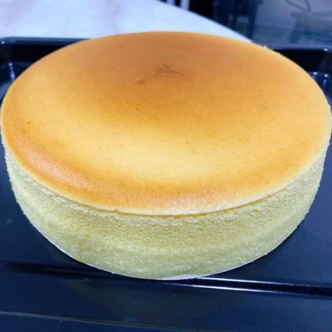 Japanese Fluffy Cake 4 Ingredients, Japanese Cotton Cake, Japanese Jiggly Cake, Japanese Cotton Sponge Cake Recipe, Japanese Fluffy Cake, Japanese Chiffon Cake, Japanese Sponge Cake, Japanese Cheesecake Recipe, Cake Cravings